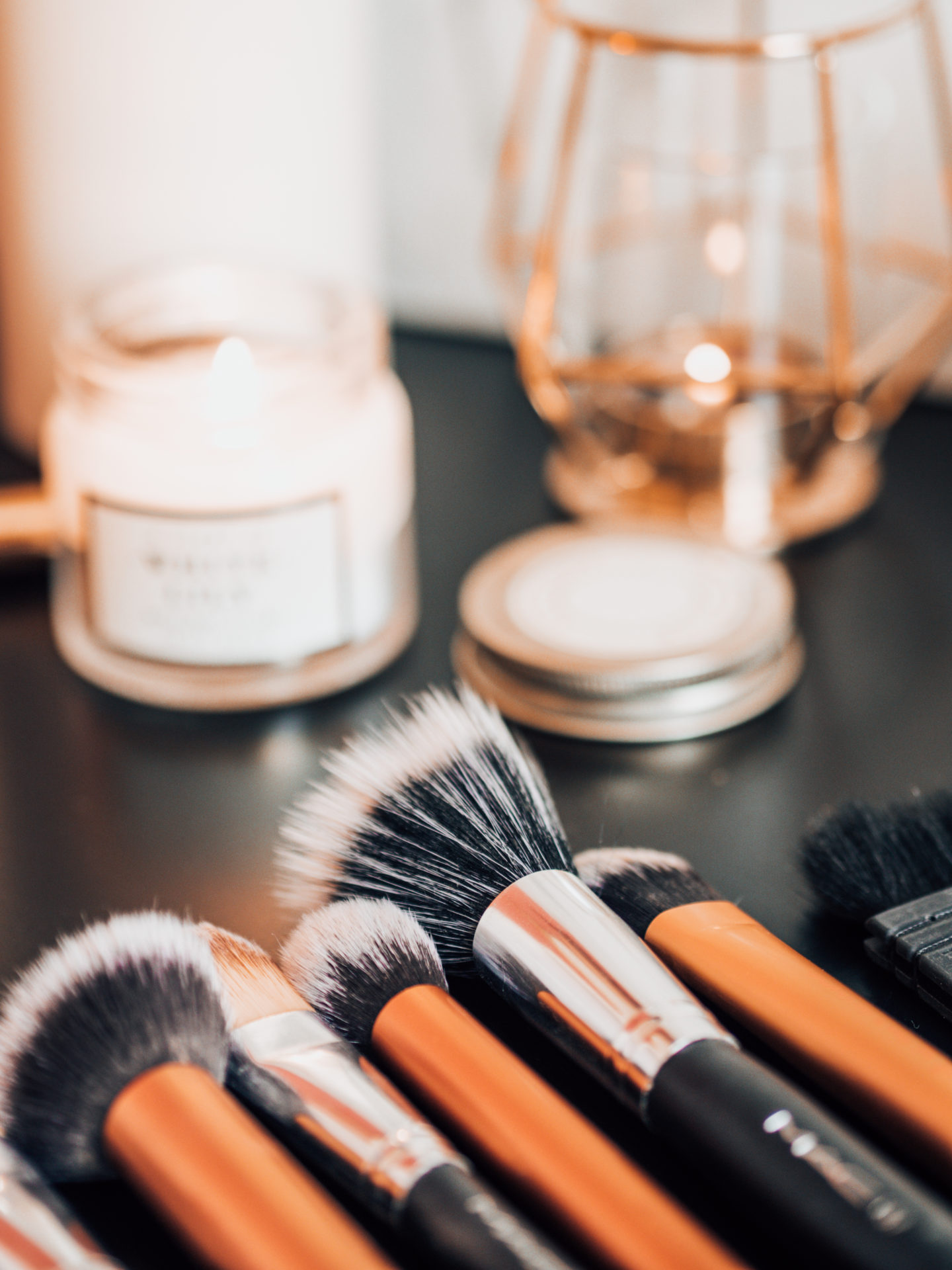 How I clean my makeup brushes in less than 20 seconds from wet to dry ...